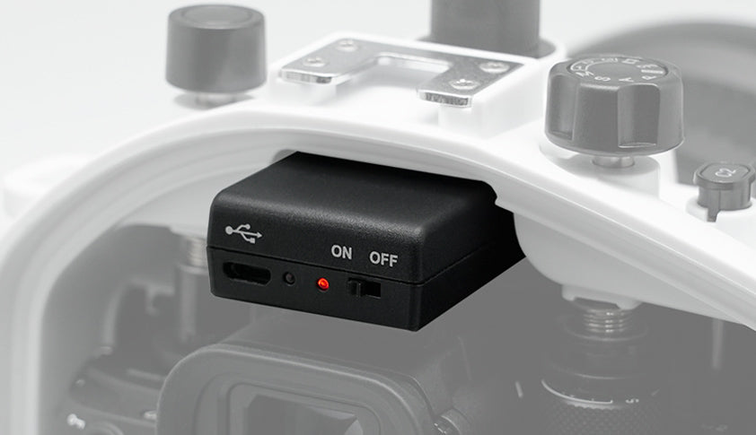 Flash trigger for fiber-optic cables